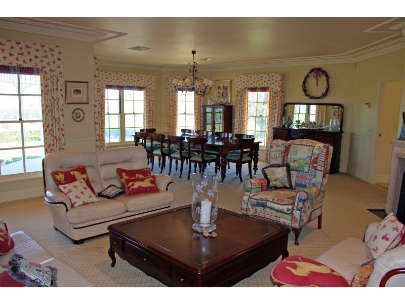 25 Londons Road, Lovedale NSW 2325