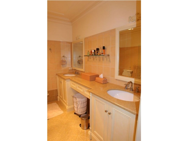 25 Londons Road, Lovedale NSW 2325