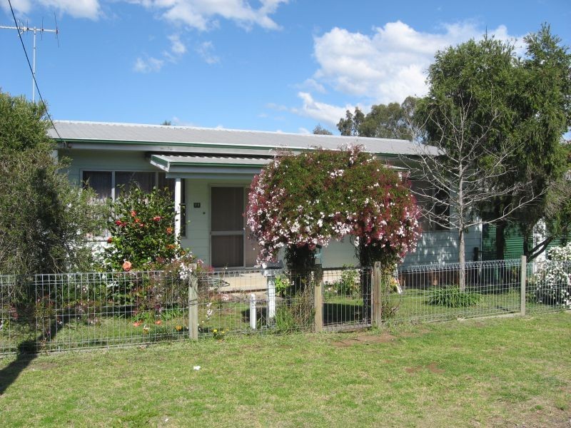 33  Melbourne Street, Aberdare NSW 2325