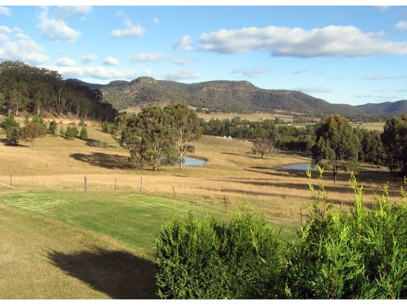 Broke NSW 2330