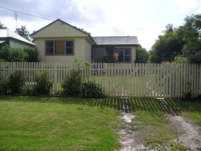 48  Bennett Street, Millfield NSW 2325