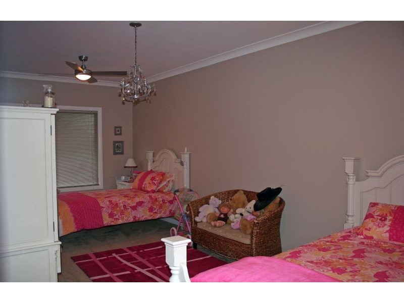 75  Ellalong Street, Kearsley NSW 2325