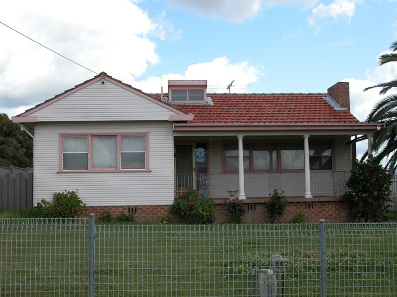 35  Hickey Street, Cessnock NSW 2325