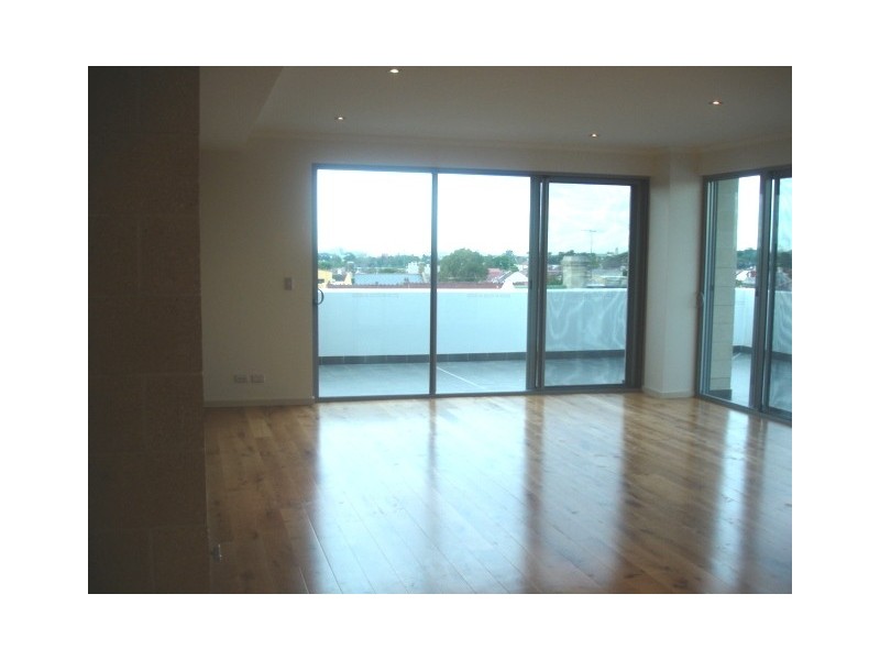 303/276 Marrickville Road – Entry off Silver Street, Marrickville NSW 2204