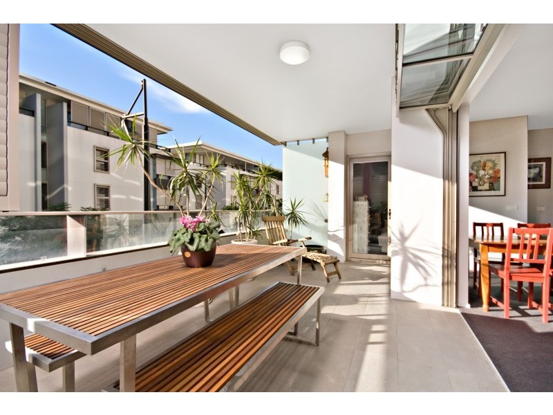 2207/4 Sterling Circuit, Camperdown NSW 2050