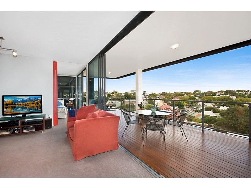 610/7 Sterling Circuit, Camperdown NSW 2050