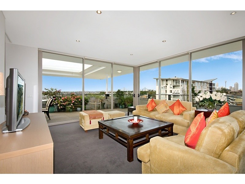 1602/2 Sterling Circuit, Camperdown NSW 2050