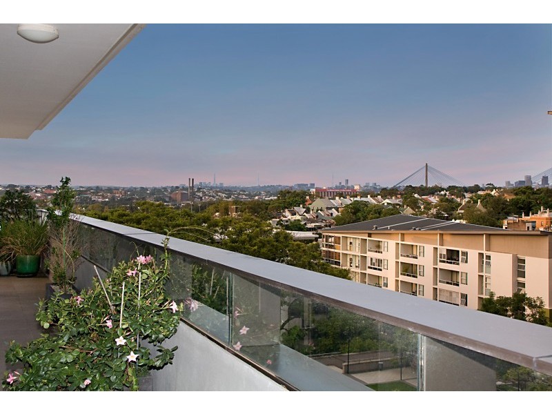 1602/2 Sterling Circuit, Camperdown NSW 2050