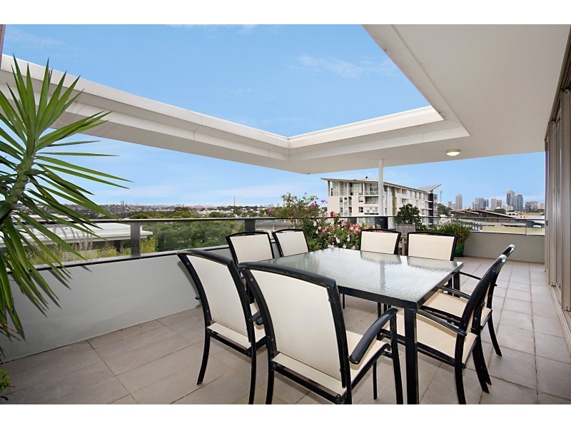 1602/2 Sterling Circuit, Camperdown NSW 2050