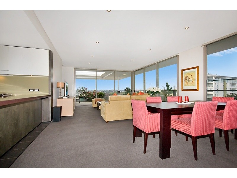 1602/2 Sterling Circuit, Camperdown NSW 2050