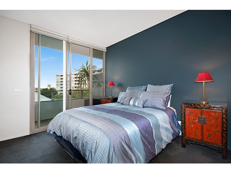 1602/2 Sterling Circuit, Camperdown NSW 2050