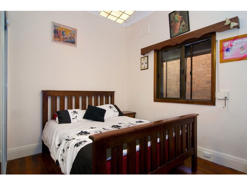 24 Illawarra Road, Marrickville NSW 2204