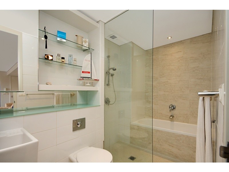 514/7 Sterling Circuit, Camperdown NSW 2050