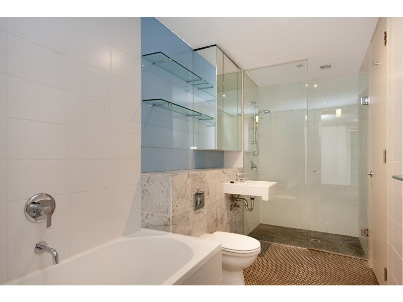 1302/2 Sterling Circuit, Camperdown NSW 2050