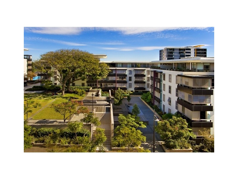 2513/4 Sterling Circuit, Camperdown NSW 2050