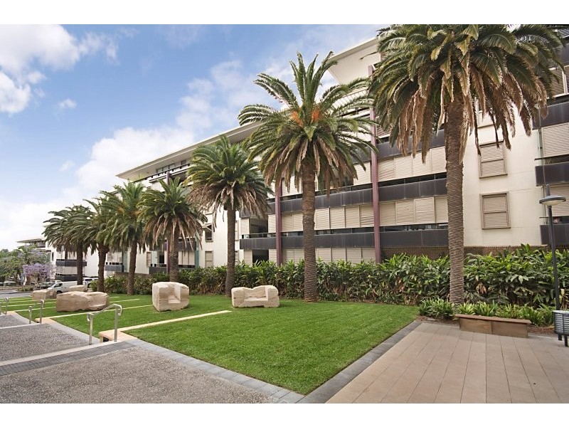 2304 Vie, 4 Sterling Circuit, Camperdown NSW 2050