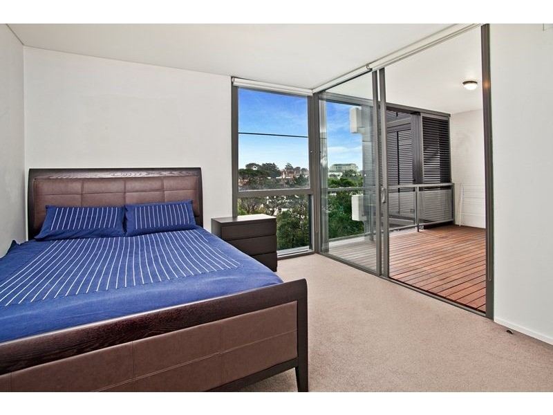608/7 Sterling Circuit, Camperdown NSW 2050