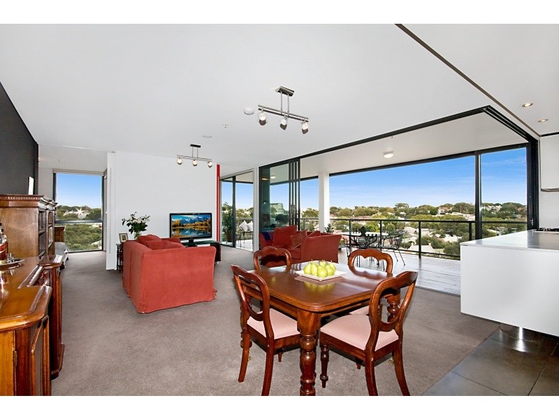 610/7 Sterling Circuit, Camperdown NSW 2050