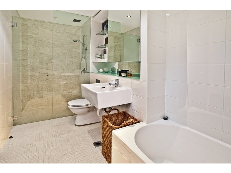 606/7 Sterling Circuit, Camperdown NSW 2050