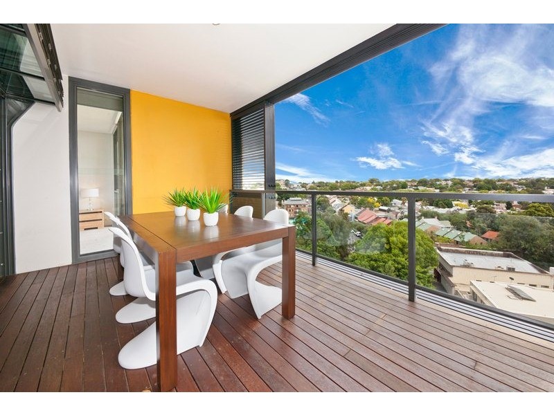 802/7 Sterling Circuit, Camperdown NSW 2050
