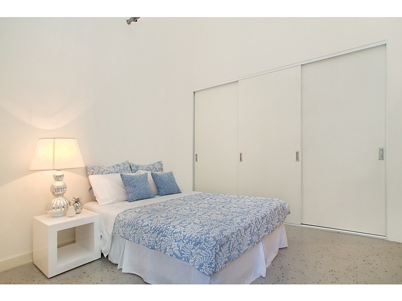 8 Lyons Road, Camperdown NSW 2050