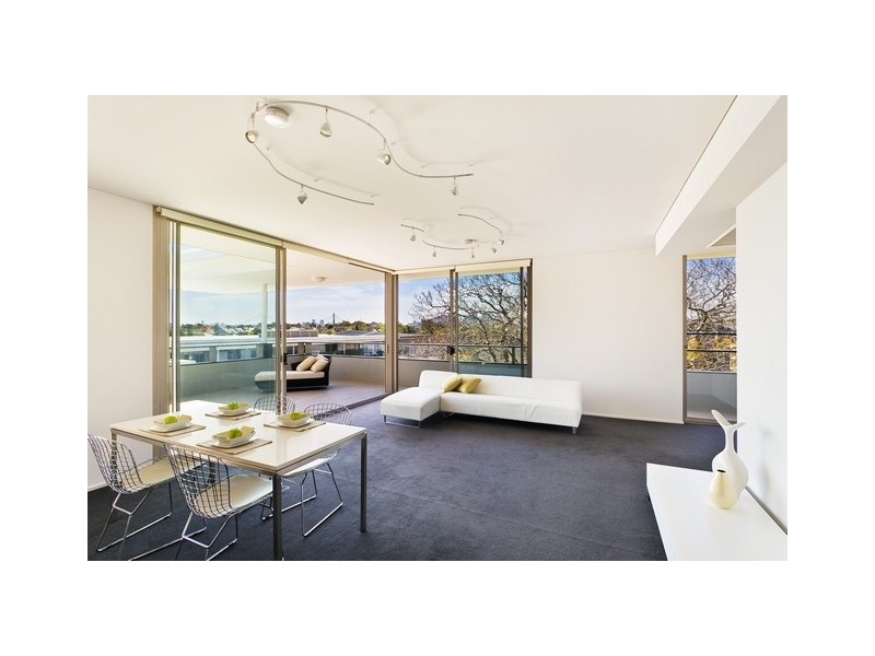 2702/ 4 Sterling Circuit, Camperdown NSW 2050