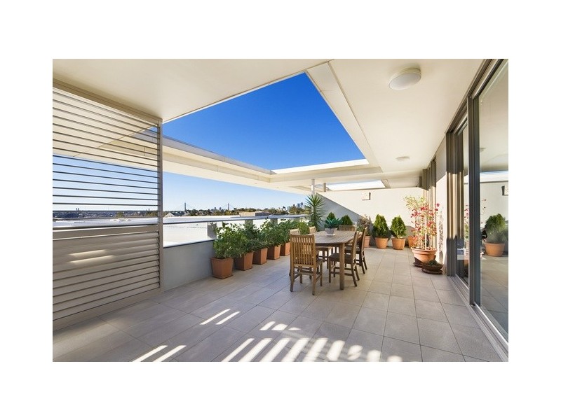 2701/4  Sterling Circuit, Camperdown NSW 2050