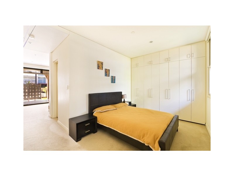 2/20  Pyrmont Bridge Road, Camperdown NSW 2050