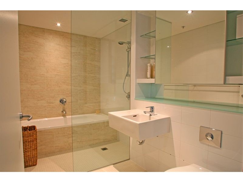 1101/7  Sterling Circuit, Camperdown NSW 2050