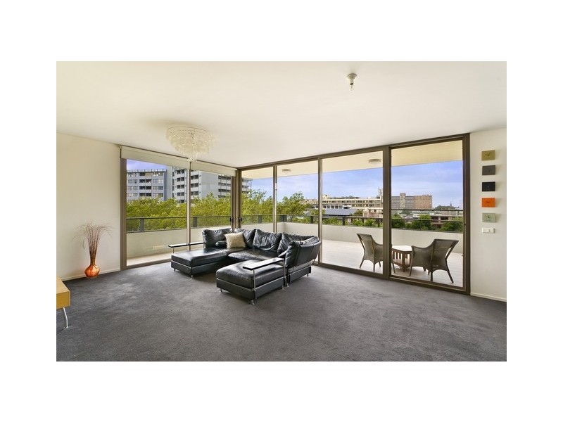 1603/2  Sterling Circuit, Camperdown NSW 2050