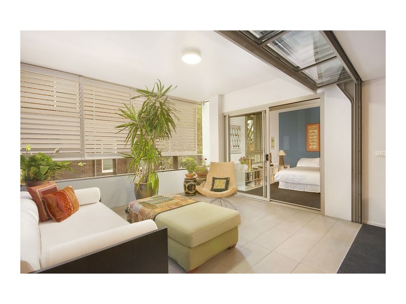 1306/2  Sterling Circuit, Camperdown NSW 2050