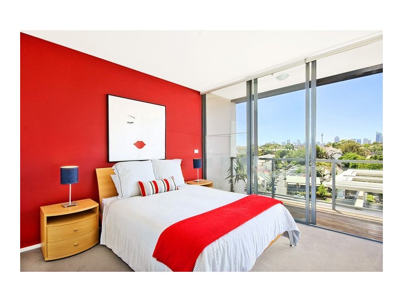 612/7 Sterling Circuit, Camperdown NSW 2050