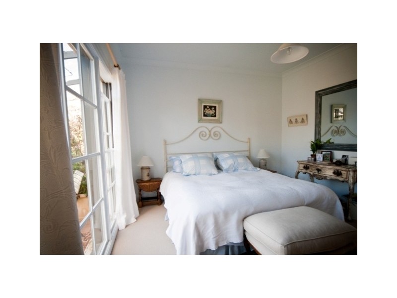 12 Devonshire Road AUCTION  Sat 29th August at 1.00pm, Robertson NSW 2577