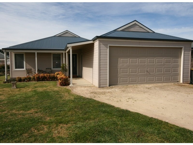 12 Coachwood Place, Robertson NSW 2577