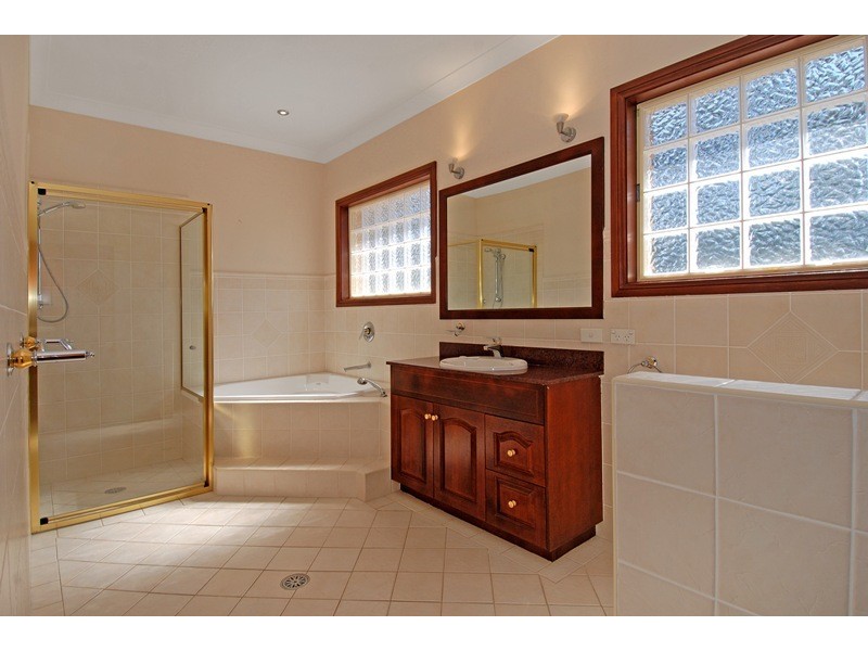 44 Highland Drive, Bowral NSW 2576