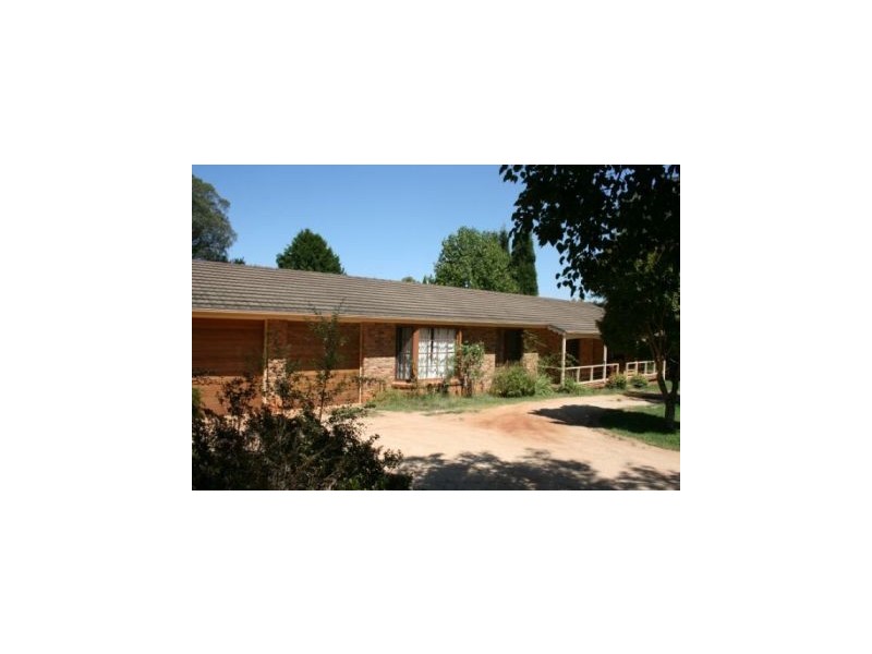 19 Hurlingham Ave, Burradoo NSW 2576