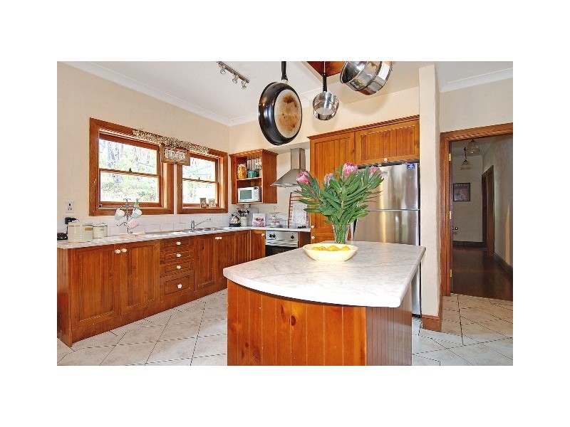 33 Azalea Street, Colo Vale NSW 2575