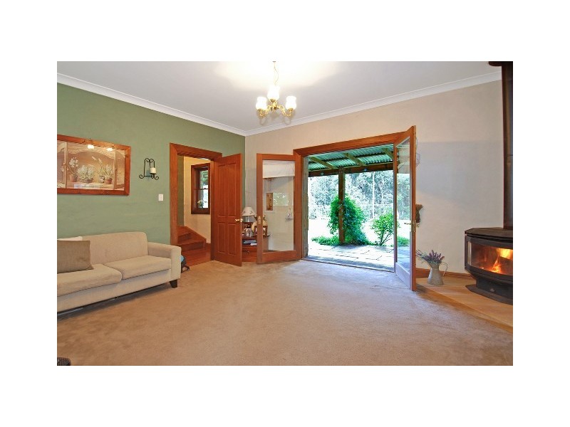 33 Azalea Street, Colo Vale NSW 2575