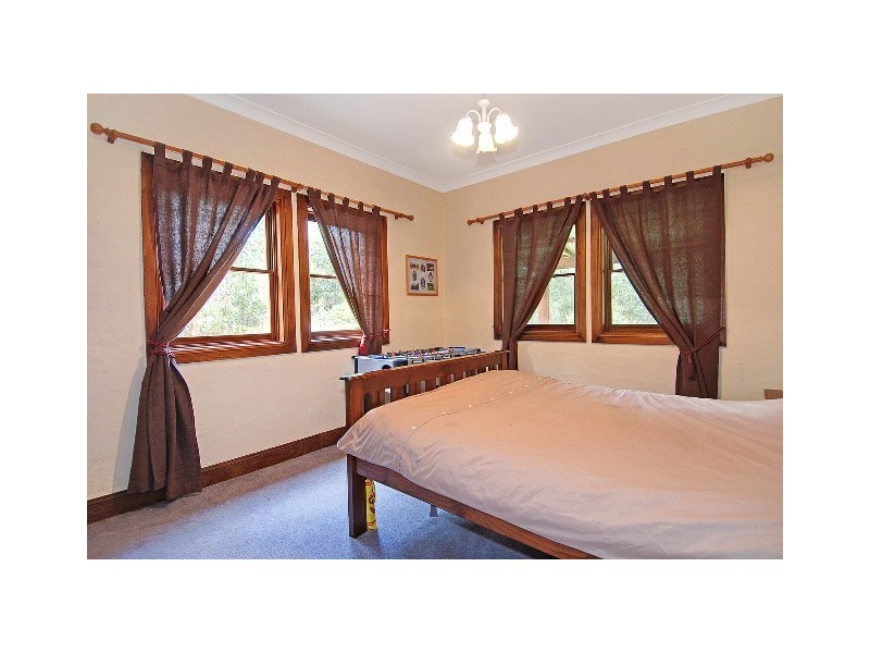 33 Azalea Street, Colo Vale NSW 2575