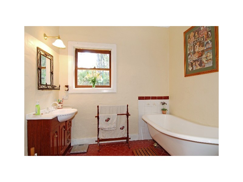 33 Azalea Street, Colo Vale NSW 2575