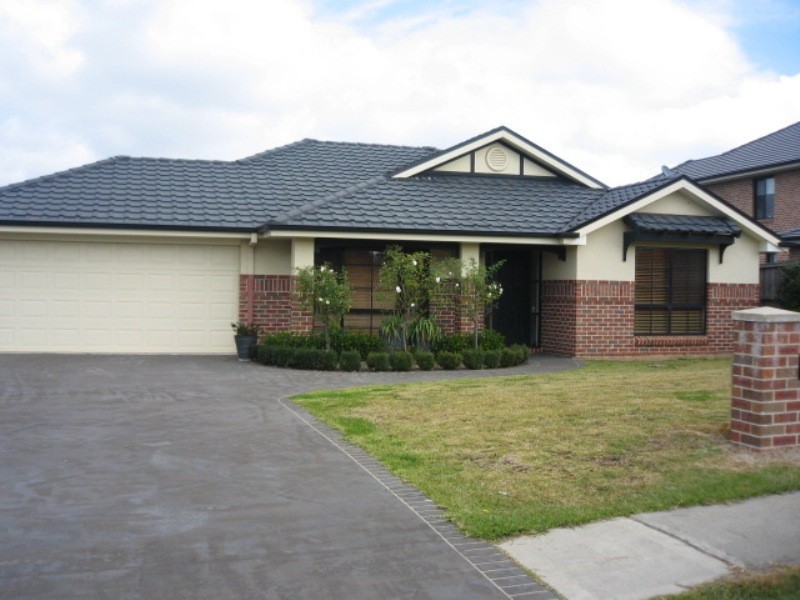 8 Stirling Drive (OPEN HOUSE TUES 10TH NOV 12:30 TO 1:00 PM), Bowral NSW 2576