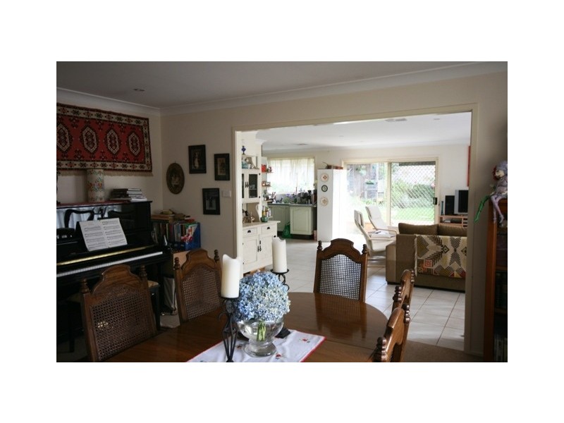 28 Charlotte Street OPEN Saturday 24th April & 1st May 11.00am-11.45am, Robertson NSW 2577