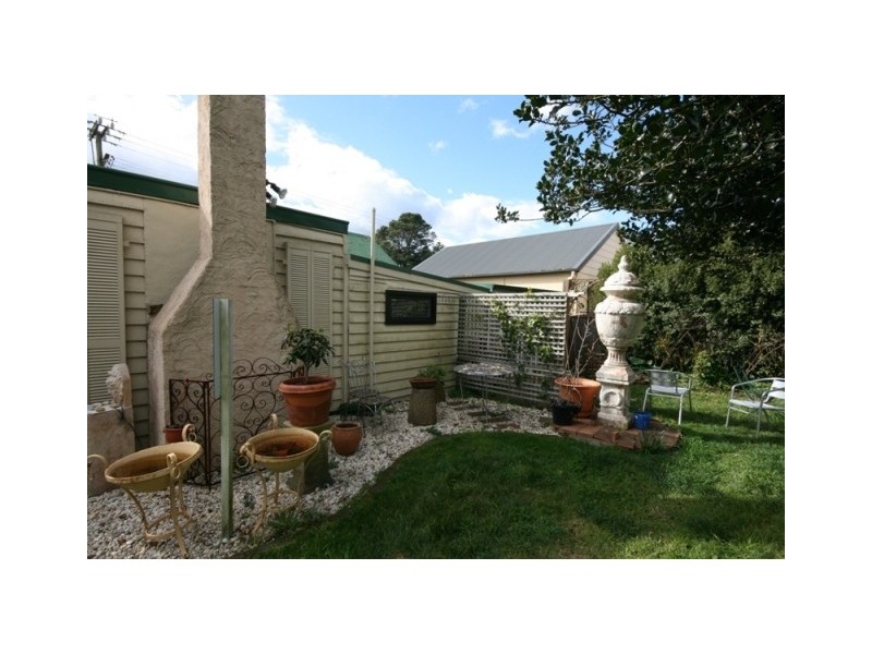 99 Hoddle Street, Robertson NSW 2577