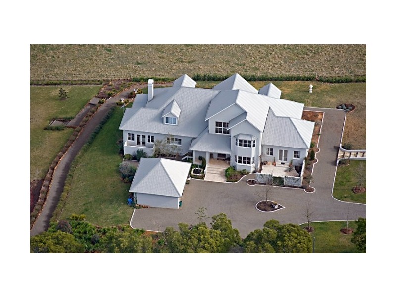 30 Hawthorne Lane, Kangaloon NSW 2576