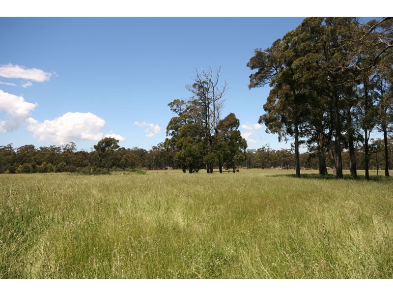 Cambridge Park Wallaby Hill Rd, Robertson NSW 2577