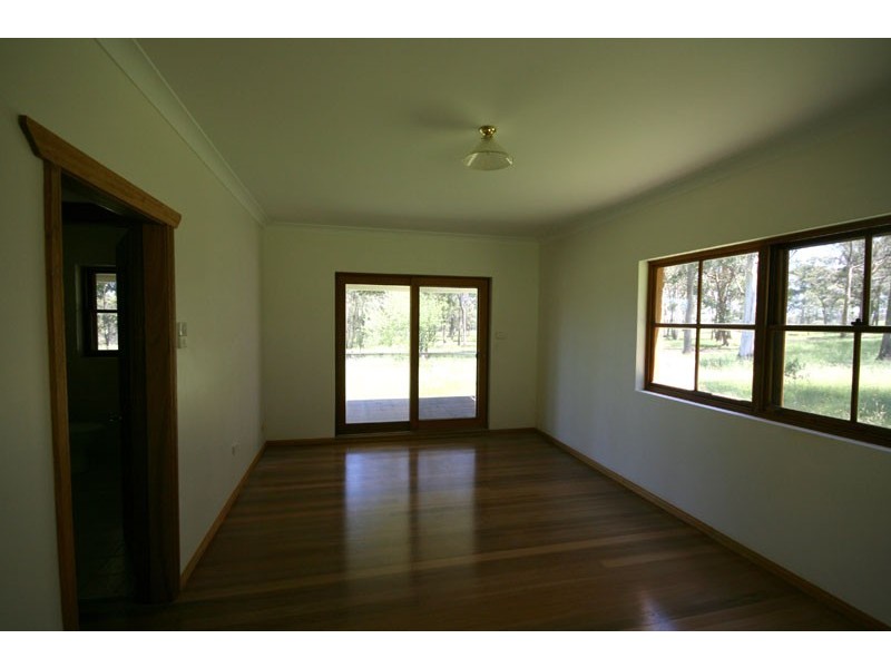 Cambridge Park Wallaby Hill Rd, Robertson NSW 2577