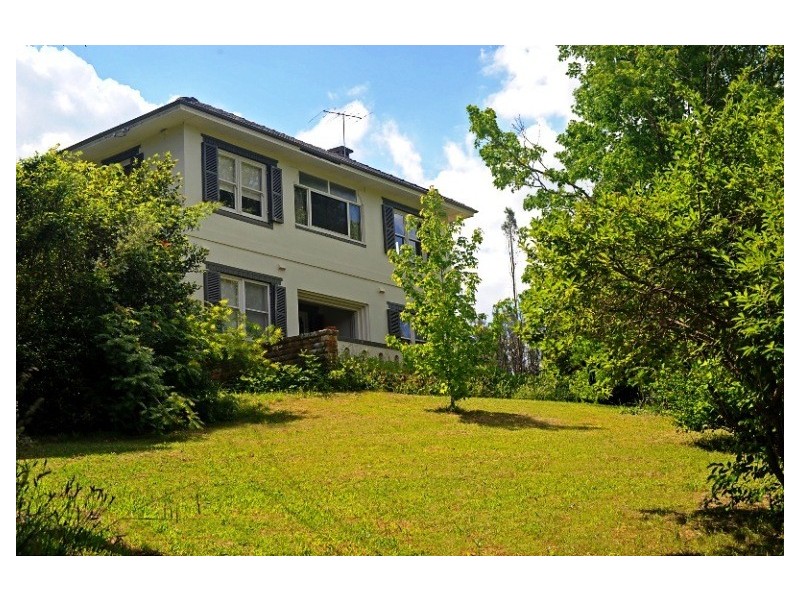 10 Eridge Park Road, Burradoo NSW 2576