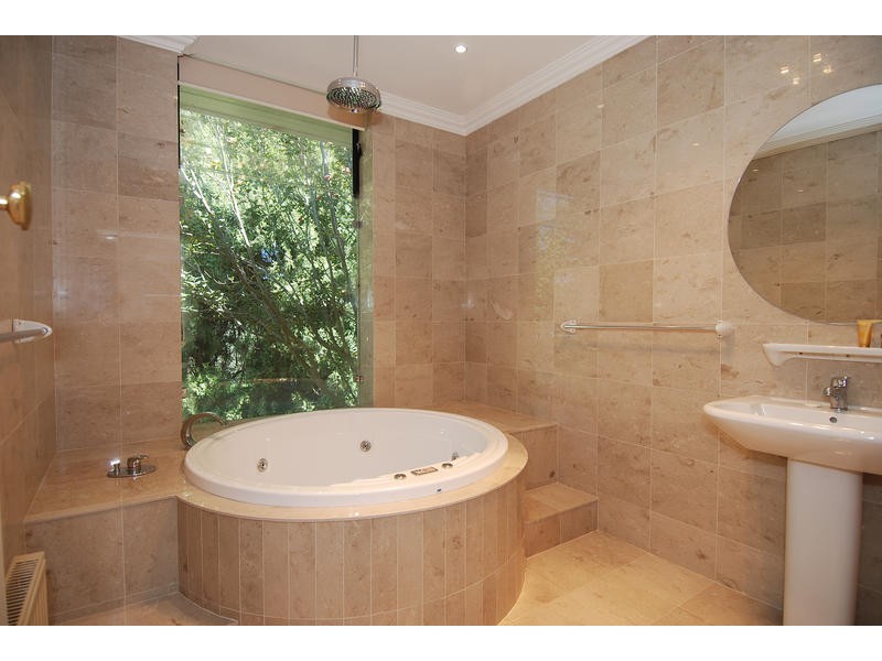 10 Eridge Park Road, Burradoo NSW 2576