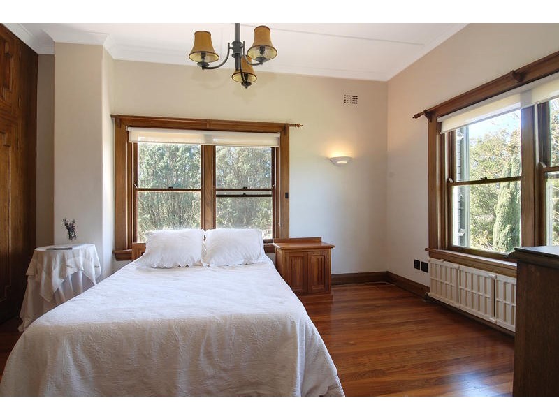 10 Eridge Park Road, Burradoo NSW 2576