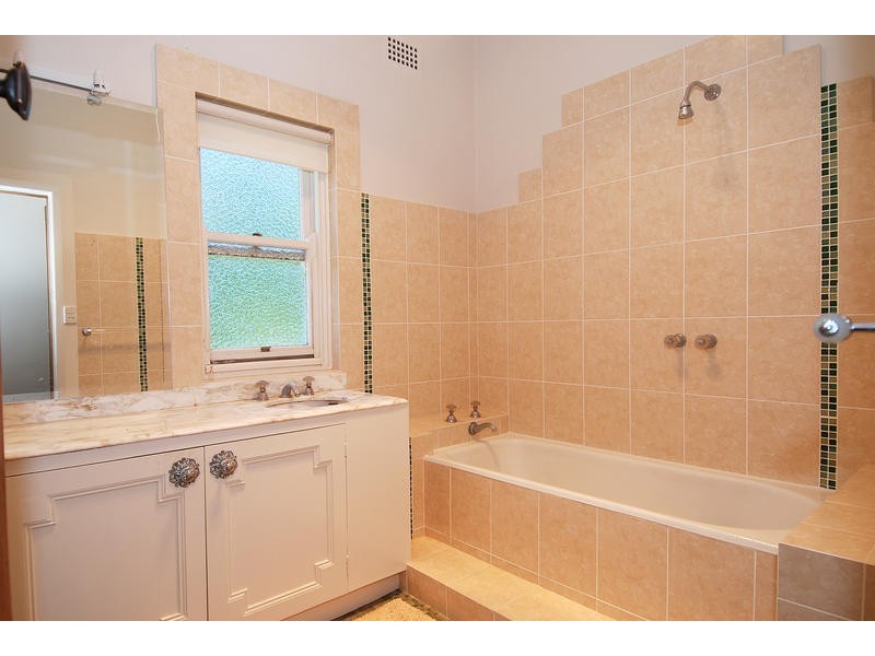 10 Eridge Park Road, Burradoo NSW 2576